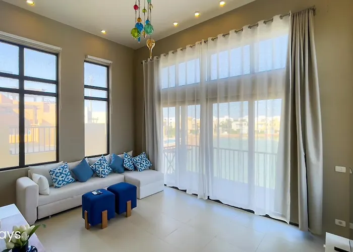 Appartamento Ollystays Scenic Tawila 2br, Lagoon & Shared Pool View! Hurghada