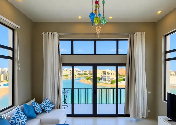Ollystays Scenic Tawila 2br, Lagoon & Shared Pool View! Hurghada